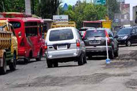  Banjir Jakarta: 1.818 Titik Jalan Rusak